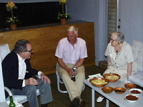 Mark Wasileski talking to Letty and Gill Murray